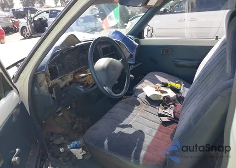 1994 Toyota Pickup 1/2 Ton Short Whlbase Stb из США, поврежденный, VIN 4TARN81A8RZ158542